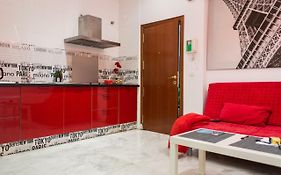 Apartamentos RG Triana, calle Castilla con PATIO